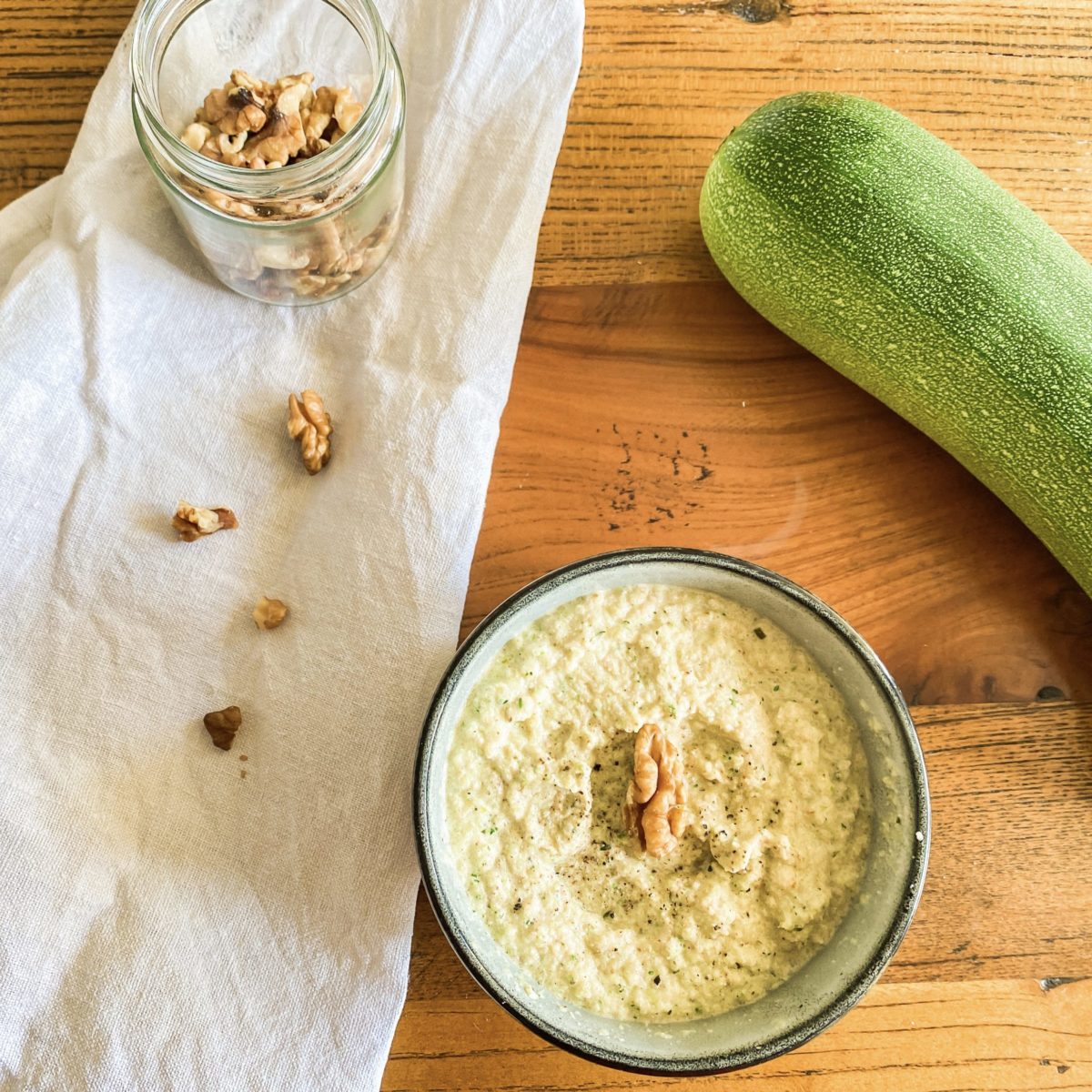Zucchini-Walnuss Creme (vegan)